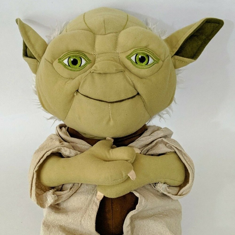 Yoda Star Wars 18" Jay Franco Plush Stuffed Toy